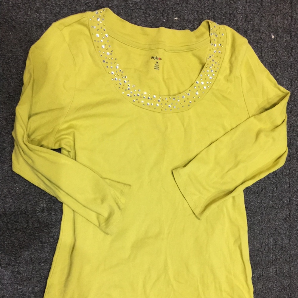 2 ladies M cotton tops